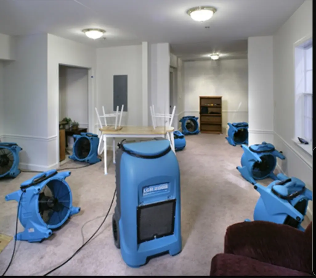 Air movers and dehumidifier setup for Water Damage Restoration in Kingsland